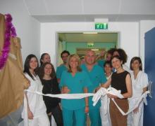 Il 23.12.2009 viene inaugurato il nuovo reparto. Nell'occasione viene esposta una foto con tutto il personale vestito con abiti dell'ottocento