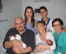Il 29 ed il 30 aprile 2014, a cavallo della mezzanotte, nascono Cecilia ed Alice Massari, tra l'immensa felicità dei genitori e del personale del Reparto