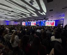 Alcune immagini della relazione che ho tenuto durante i lavori del 4 congresso mondiale di Ginecologia estetica e rigenerativa, svoltosi nei giorni 6-7 giugno a Rio De Janeiro in Brasile, e al quale hanno partecipato più di 1000 ospiti provenienti da tutto il mondo. Un bellissimo modo di festeggiare il compleanno, grazie anche alla calorosa accoglienza degli amici brasiliani ed al grande apprezzamento ricevuto per la mia presentazione, in cui ho esposto gli innumerevoli vantaggi che offre oggi il trattamento laser MonnaLisa Touch per numerose indicazioni patologiche.