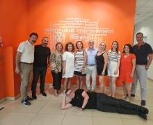 Alcune immagini della giornata di Formazione ed Aggiornamento teorico-pratica che ho tenuto il 12.06.2025 presso il Deka Academy di Firenze ad un gruppo di 7 colleghi Ginecologi provenienti dalla Turchia, sulle innovazioni tecnologiche del laser CO2 nel trattamento della Sindrome Genito-urinaria e sul trattamento funzionale del basso tratto genitale inferiore femminile. Come sempre un'esperienza molto gratificante per l'attenta ed attiva partecipazione da parte dei colleghi turchi, corredata da numerose domande ed interrogativi sui vari aspetti della tecnica, delle indicazioni e delle procedure.