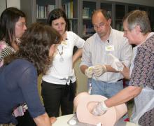 17.05.2009 Alcuni momenti del corso teorico-pratico sull'utilizzo della ventosa ostetrica da parte del Prof. Aldo Vacca in caso di emergenza in sala parto