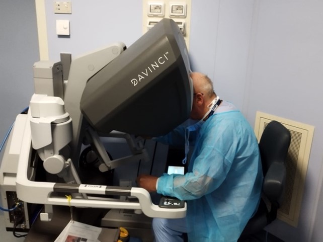 ostetriciaeginecologia it chirurgia-robotica 006